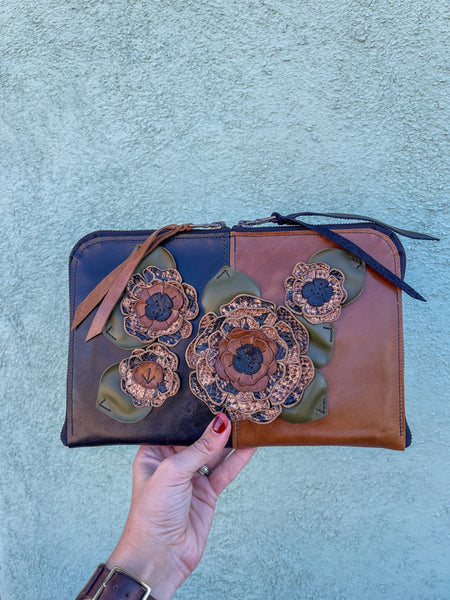 1/2 Cut Mini Pocketbook