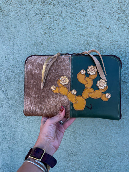 1/2 Cut Mini Pocketbook