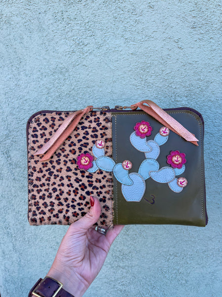 1/2 Cut Mini Pocketbook