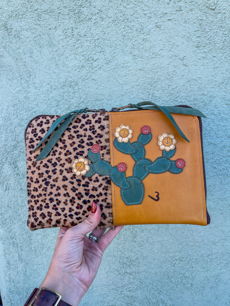 1/2 Cut Mini Pocketbook